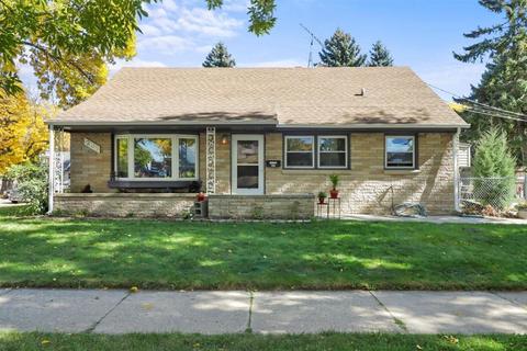207 E Plainfield Ave, Milwaukee, WI 53207 photo 1