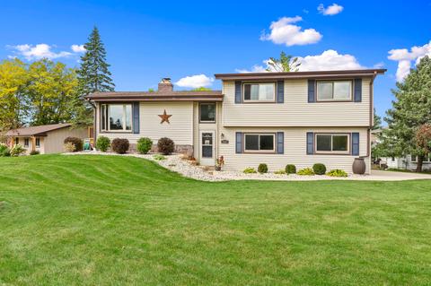 8367 S 36th, Franklin, WI 53132 photo 1