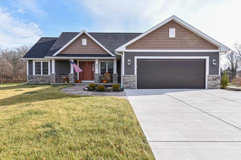 403 Appletree, Eagle, WI 53119 photo 1