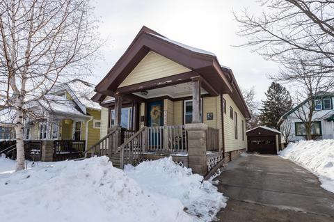 1829 E Bennett Ave, Milwaukee, WI 53207 photo 1