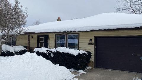 9020 N Mohawk, Bayside, WI 53217 photo 1
