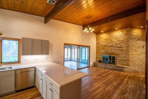 1418 Mill, Delafield, WI 53018 photo 1