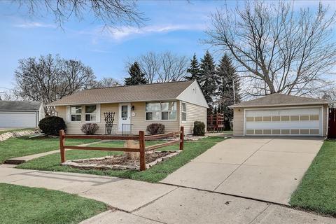 6527 W Burdick Ave, Milwaukee, WI 53219 photo 1