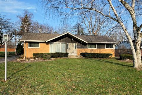 8205 N Mohawk, Fox Point, WI 53217 photo 1