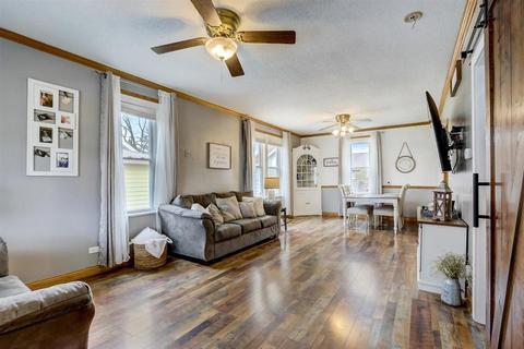 609 75th, Kenosha, WI 53143