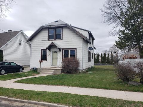 910 Summit, Manitowoc, WI 54220 photo 1