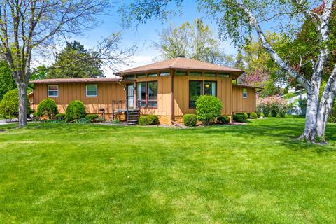 115 Spring Dr, Delavan, WI 53115 photo 1