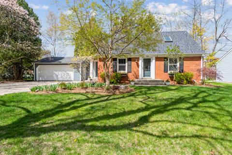 7629 N Seneca, Fox Point, WI 53217 photo 1