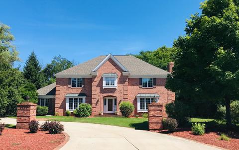 6337 Parkview Rd, Greendale, WI 53129 photo 1