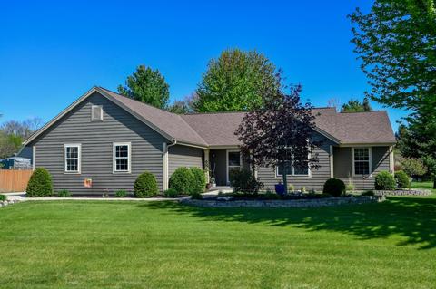 405 Larkin, Eagle, WI 53119 photo 1