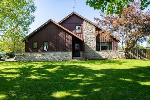 413 Pine, Delavan, WI 53115 photo 1