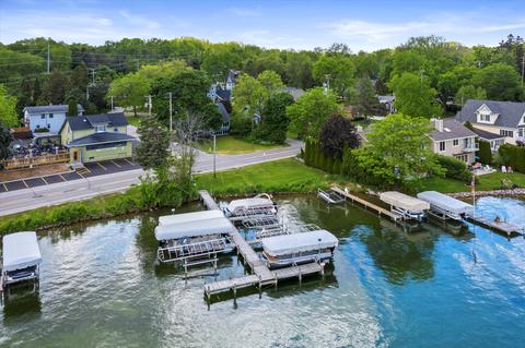1505 3rd St, Delafield, WI 53018 photo 1