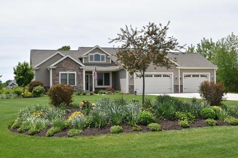 541 Benton, Jackson, WI 53012 photo 1