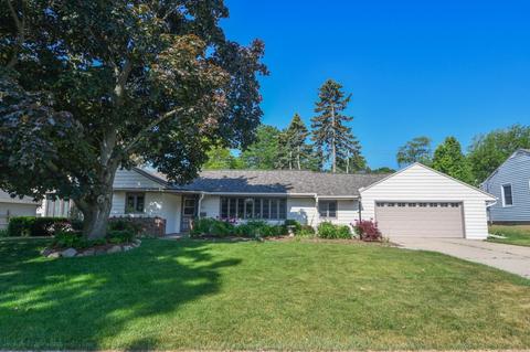 3405 S Strothmann Dr, Greenfield, WI 53219 photo 1