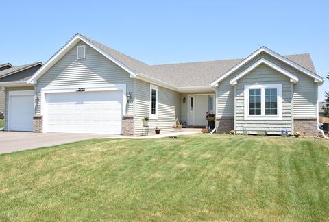 3735 Eagles Ridge Dr, Beloit, WI 53511 photo 1