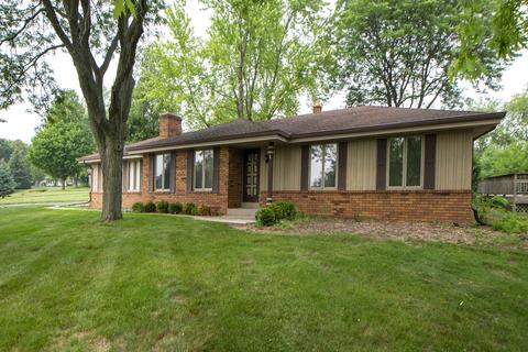 554 Jordan Cir, Colgate, WI 53017 photo 1