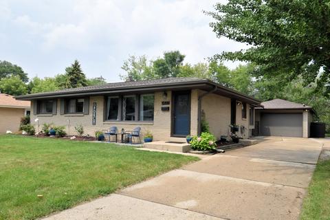 5437 Moorehead, Greendale, WI 53129 photo 1