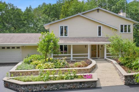 s79w35940 Timber Ct, Eagle, WI 53119 photo 1