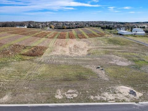 w278n6182 Serenity #LT 32, Merton, WI 53089