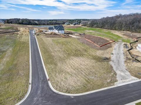 w279n6045 Serenity #LT 18, Merton, WI 53089