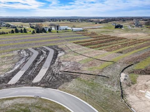 w275n6227 Serenity #LT 66, Merton, WI 53056