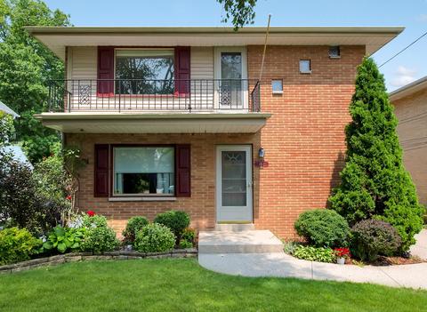 452 E Plainfield, Milwaukee, WI 53207 photo 1
