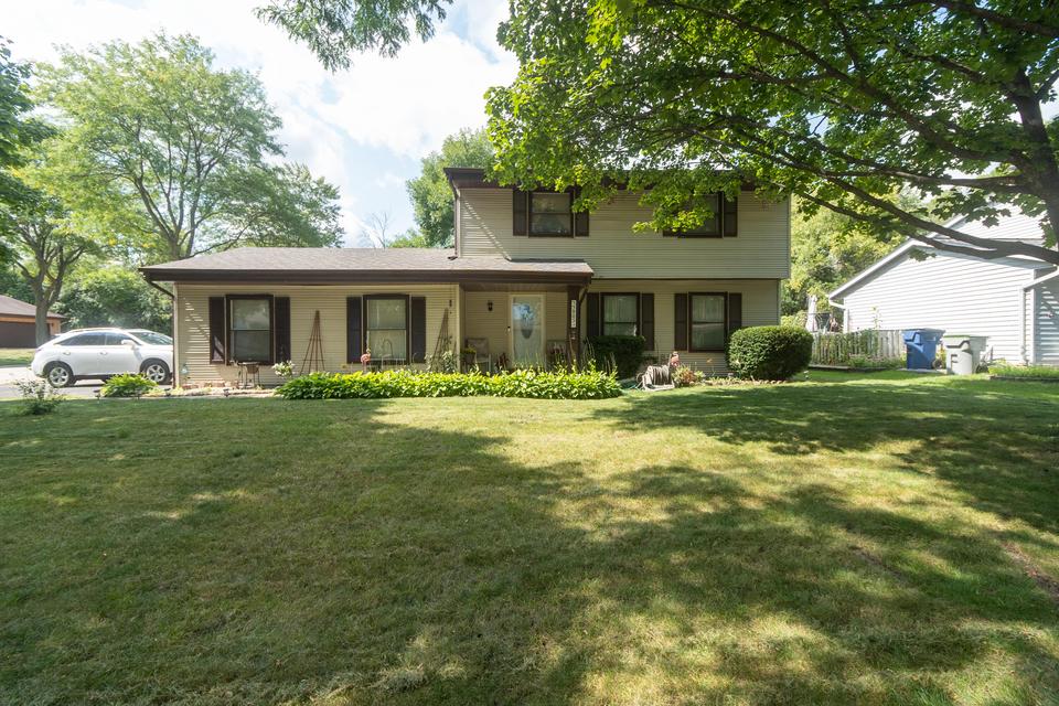 5805 N 111th St, Milwaukee, WI 53225 32 Photos MLS 1763170 Movoto