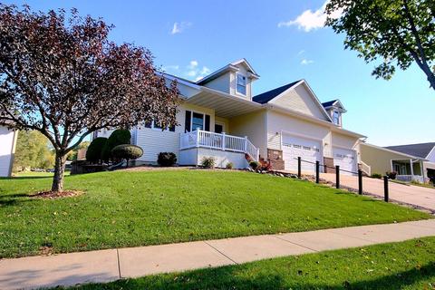 3709 Emerald Dr E, Onalaska, WI 54650 photo 1