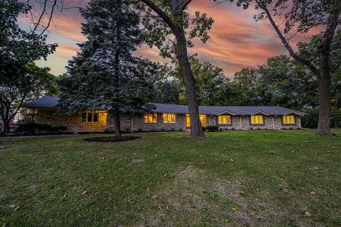 17150 Ruby Ln, Brookfield, WI 53005 photo 1