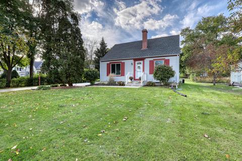 1225 Post, Brookfield, WI 53005 photo 1