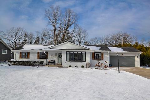 8221 N Mohawk, Fox Point, WI 53217 photo 1