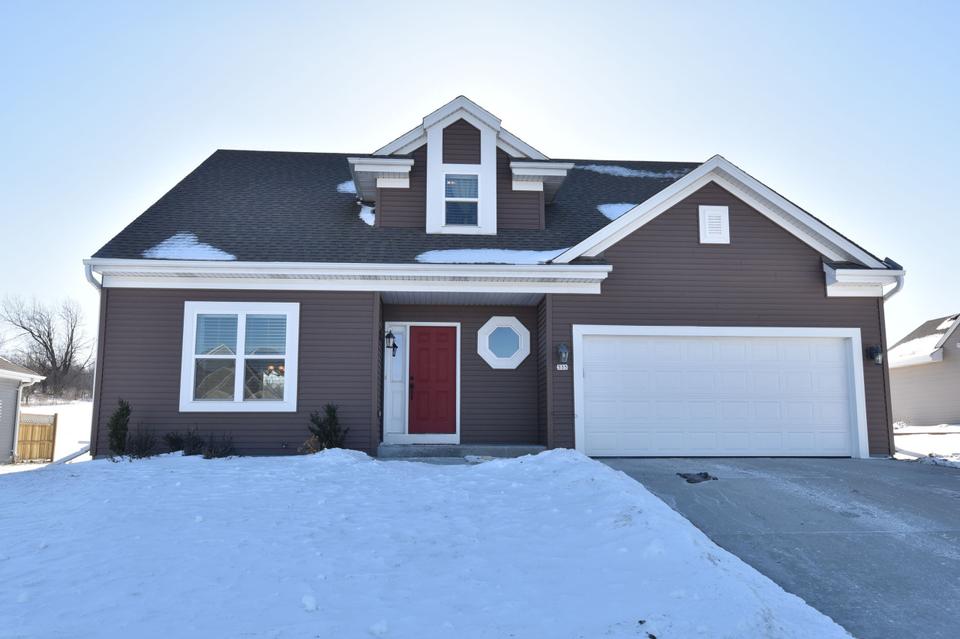 335 Brookview Dr, West Bend, WI 53095 31 Photos MLS 1776344 Movoto