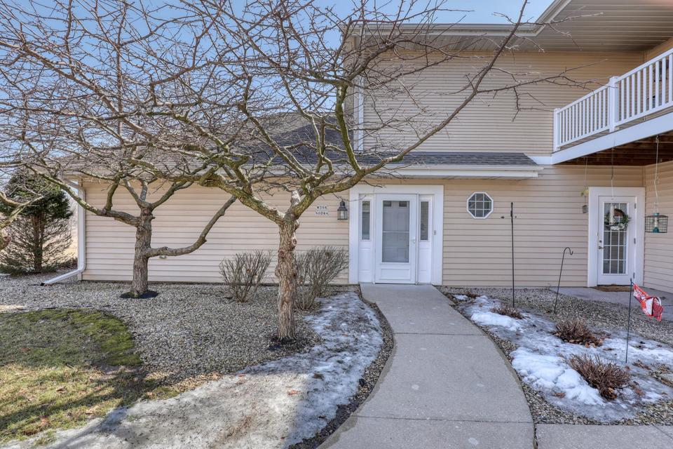 w398n6044 Autumn Woods Dr, Oconomowoc, WI 53066 29 Photos MLS 1783776 Movoto