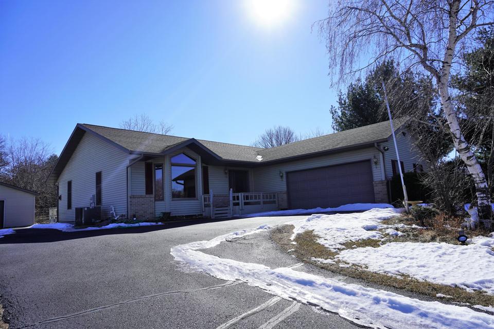 8384 Idyllview Ave, Sparta, WI 54656 45 Photos MLS 1783878 Movoto