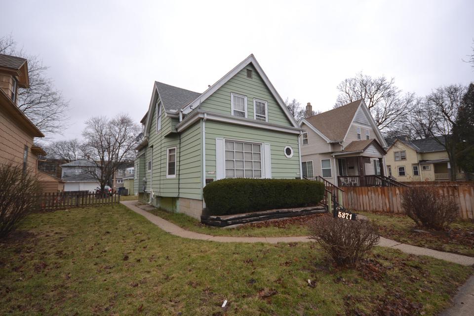  5371 N 35th St, Milwaukee, WI 53209 photo 1