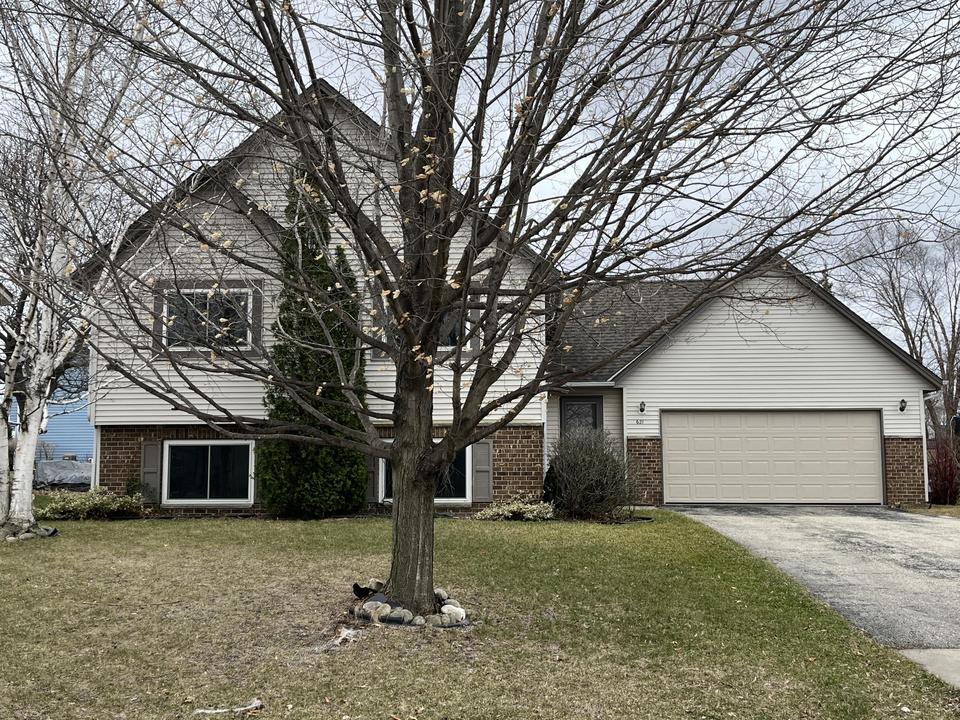 621 E Pheasant Run, Oak Creek, WI 53154 41 Photos MLS 1787089 Movoto
