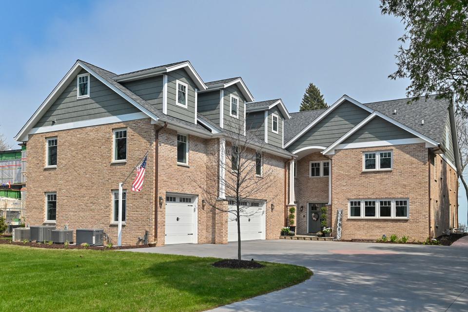 6942 N Ln, Fox Point, WI 53217 50 Photos MLS 1789908 Movoto