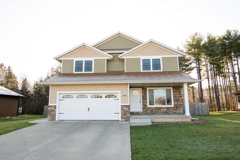 4056 Pineview St, Onalaska, WI 54650 photo 1