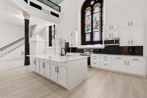 6098 Lake Church, Belgium, WI 53004