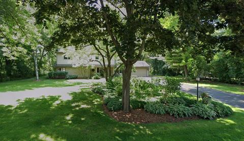 905 E Bradley Rd, Fox Point, WI 53217 photo 1
