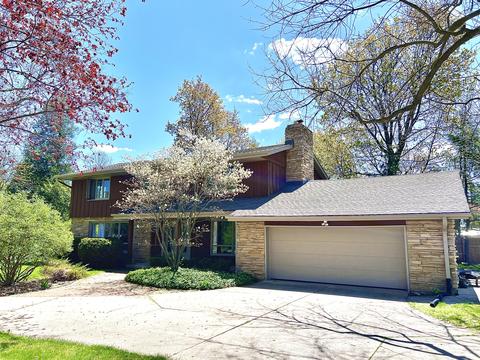 921 E Calumet, Fox Point, WI 53217 photo 1
