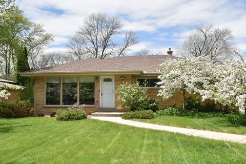 7535 N Seneca Rd, Fox Point, WI 53217 photo 1