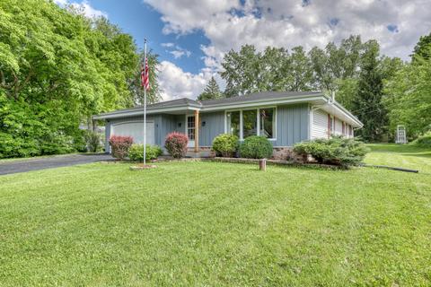 3433 Maple, Hubertus, WI 53033 photo 1