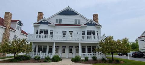 411 Beachfront #711, Sheboygan, WI 53081