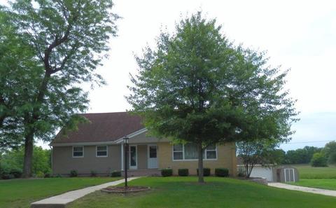 207 Sharp Ave, Reeseville, WI 53579 photo 1