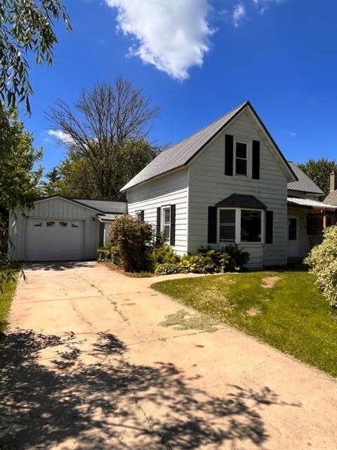418 Main St E, Eitzen, MN 55931 photo 1