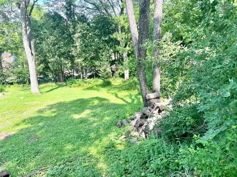 1402 Livsey, Watertown, WI 53094