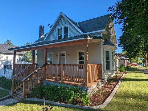 100 Gordon St, Wonewoc, WI 53968 photo 1