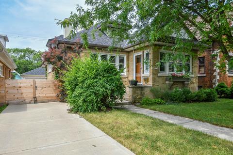 2373 N 60th, Wauwatosa, WI 53210 photo 1