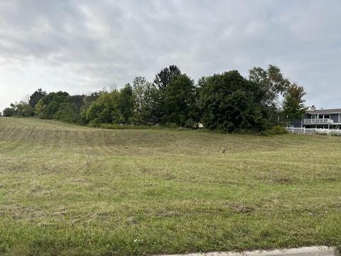 608 Meadow Rdg #LT 2, Plymouth, WI 53073